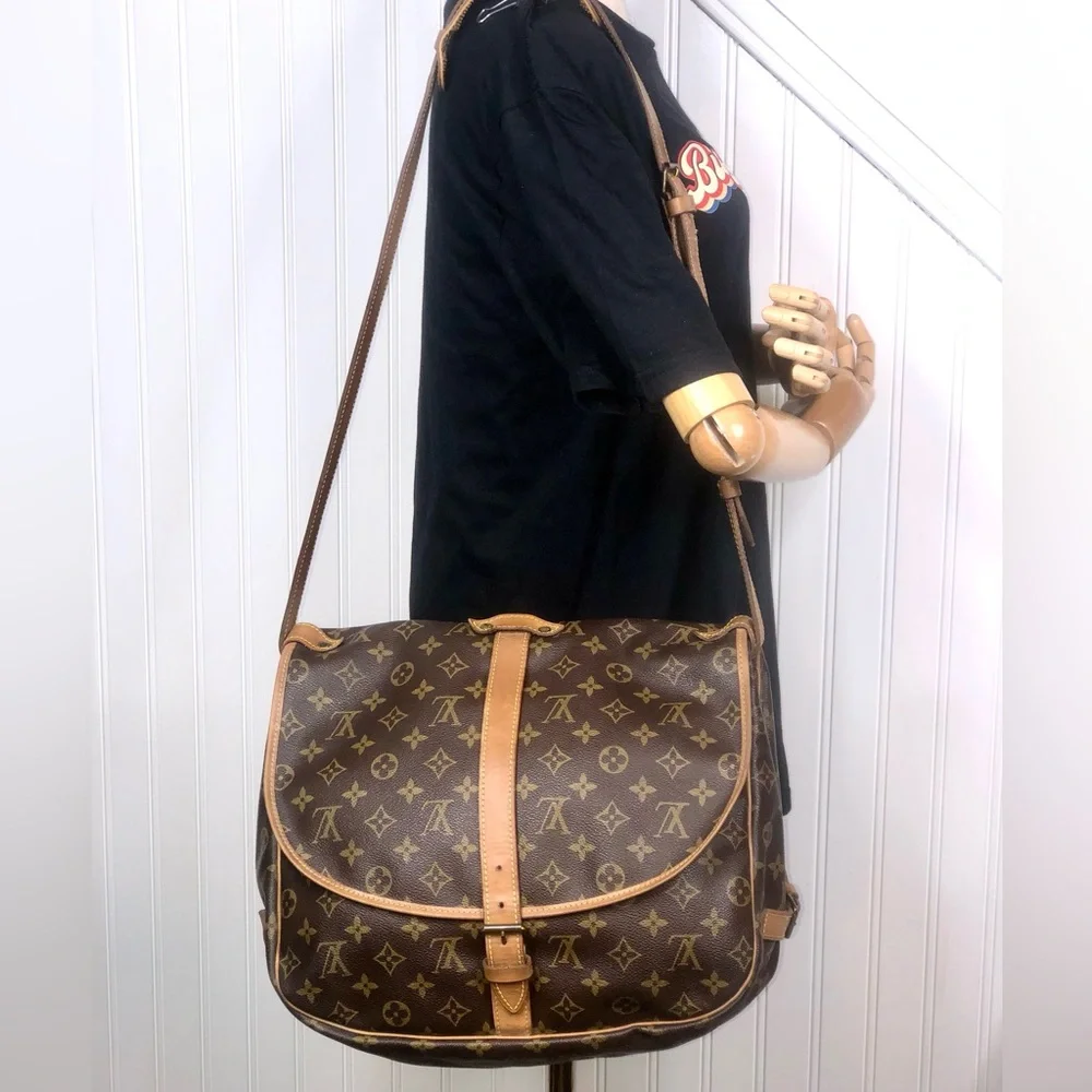 LOUIS VUITTON Saumur 35 Double Sided LV Monogram Messenger Bag w/ LV Dust Bag